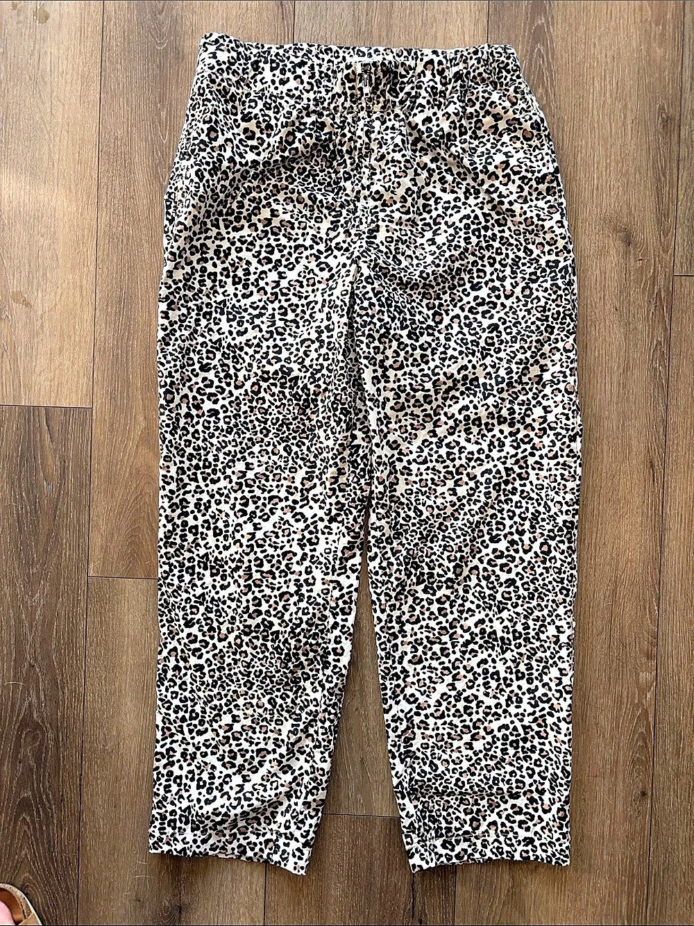 Urban Outfitters Leopard Print Ankle Pants Medium